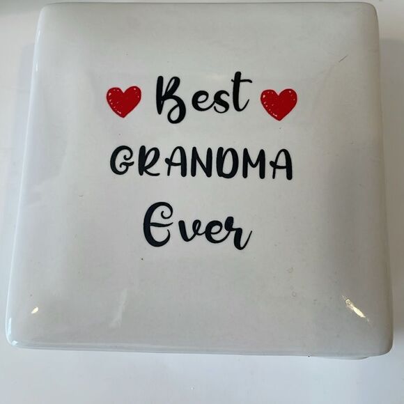 Best Grandma Ever Keepsake Jewerly Box with heart shape necklace - Picture 2 of 8